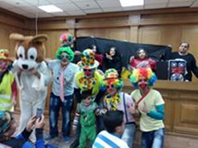 فريق ”إرسم ضحكة” في مستشفي الدمرداش