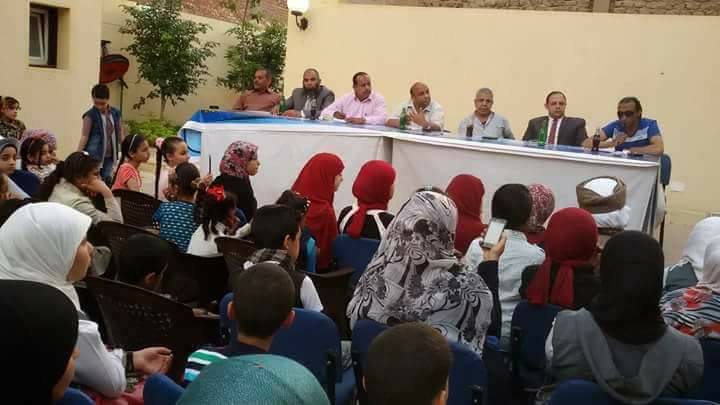 عرس ثقافى و قافلة اكتشاف المواهب بالبدارى فى مكتبة الطفل والشباب .