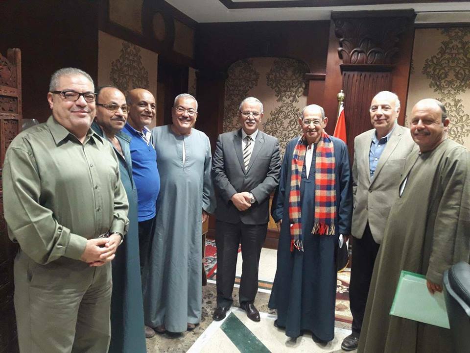 أهالي «صفط اللبن» بالمنيا يتبرعون بأرض لبناء مدرسة ثانويه بالقرية