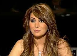 الفنانة ” مايا نصري ”ضيفة  برنامج ”هانى هز الجبل ”.