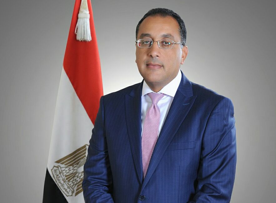 وزير الإسكان : كراسات الشروط والمواصفات ستكون متاحة بجميع فروع بنك التعمير والإسكان ابتداء من الأحد الموافق 30 يوليو الجاري