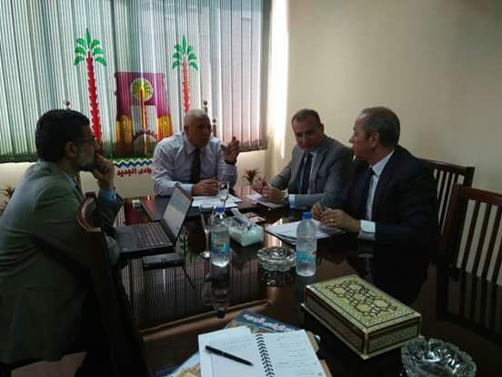 مدير صندوق تطوير المناطق العشوائية يلتقى محافظ الوادى الجديد لمتابعة تنفيذ المشروعات