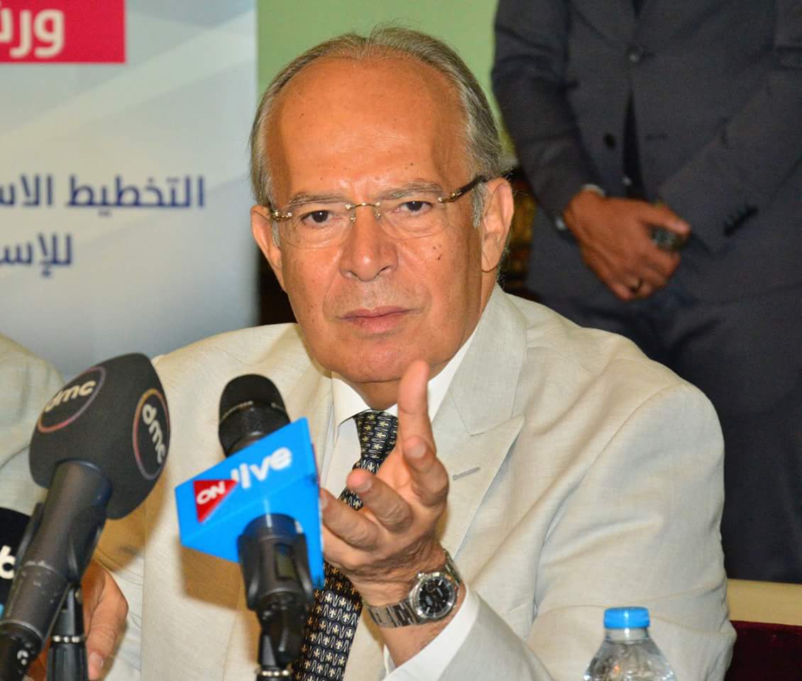 وزير التنمية المحلية يعقد اجتماع لتقنين جهود مكافحة الفساد