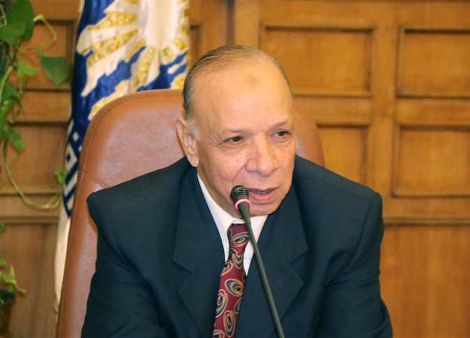 محافظ القاهرة : خط ساخن 152 للإبلاغ عن مخالفات النظافة و إنهاء عقد المتعهد المخالف