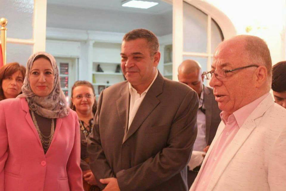 بالصور: وزير الثقافة يزور معرض ”مصريات” بالمصرى للتعاون الثقافى الدولى