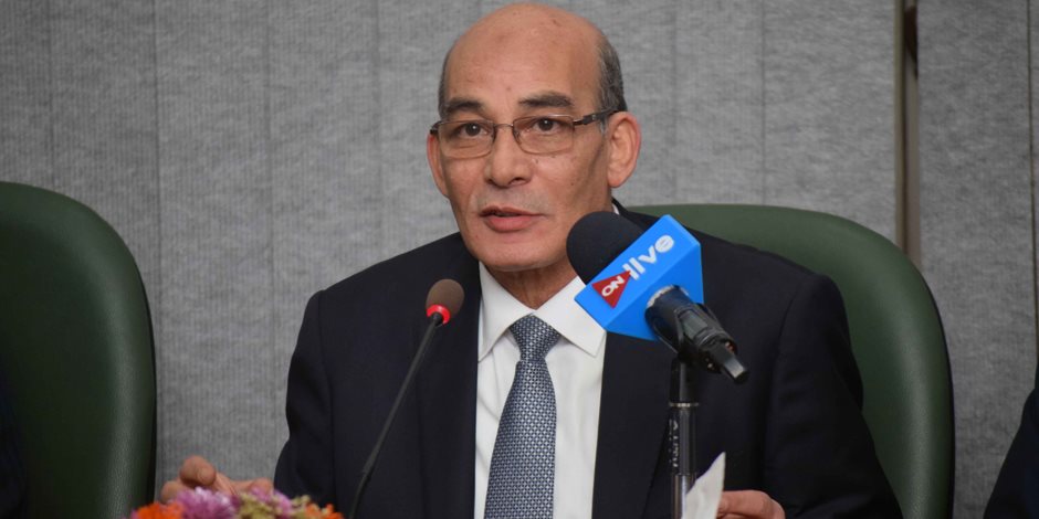 وزير الزراعة يهنىء الرئيس السيسى بالعام الهجرى الجديد