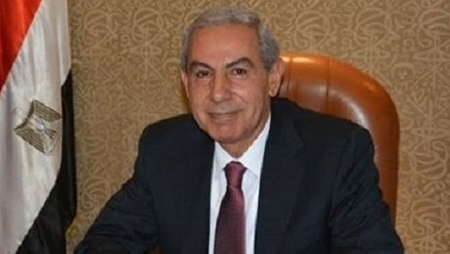 وزير التجارة والصناعة يتلقي تقريراً حول معدلات التبادل التجاري بين مصر وكينيا خلال النصف الاول من العام الجاري