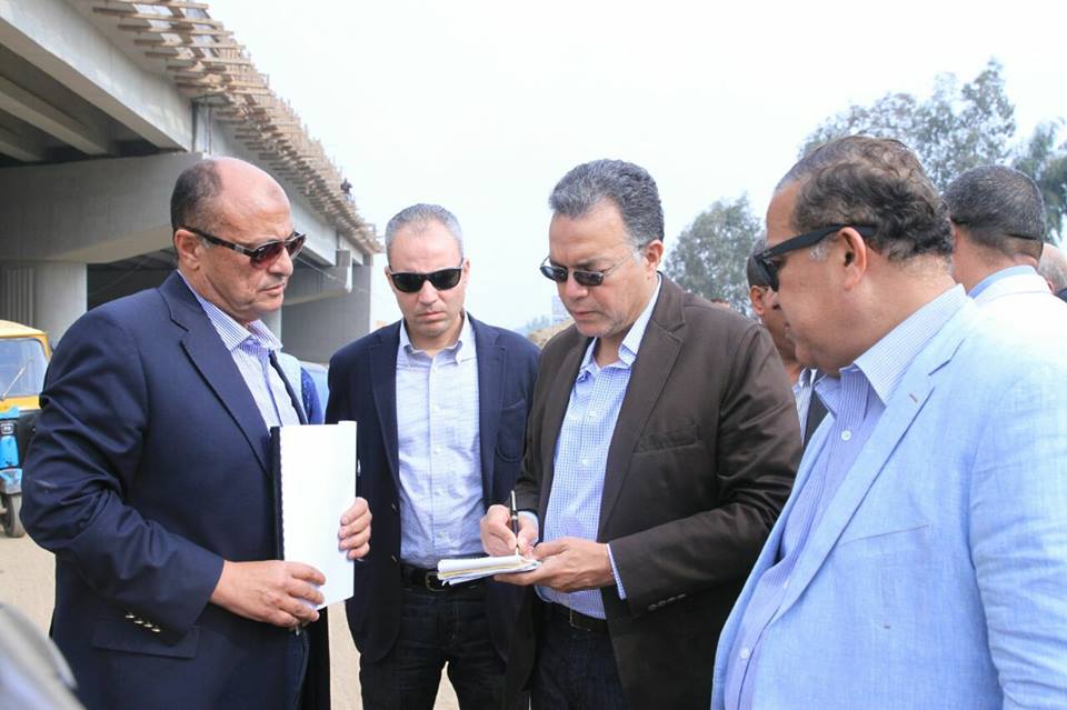  وزير النقل يفاجيء العاملين بمزلقاني الساحل ورملة الانجب