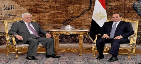 الرئيس الفلسطيني  يعزي الرئيس السيسي هاتفيا  فى ضحايا مسجد ”الروضة” بشمال سيناء.