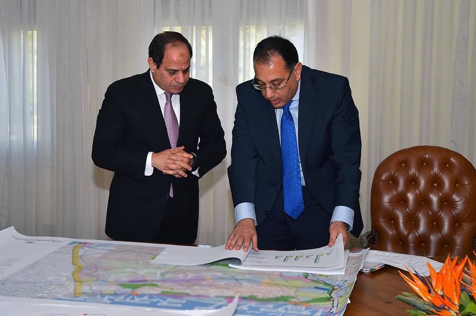 السيسى يوجه بمشاركة وزارتي الإسكان والدفاع في الانتهاء من المخطط النهائي لاستراتيجية تنمية سيناء في أقرب وقت