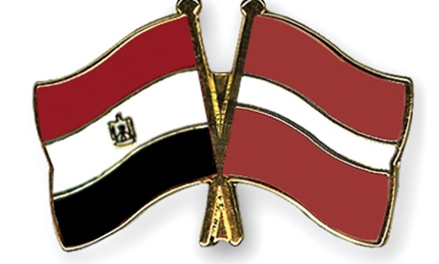 سفير لاتفيا ومساعد وزير الخارجية يناقشان تعزيز العلاقات الثنائية