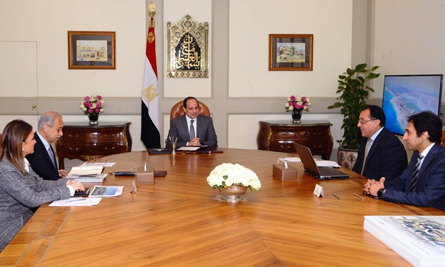 السيسي يتابع تحديثات مشروعات الإسكان مع الوزراء