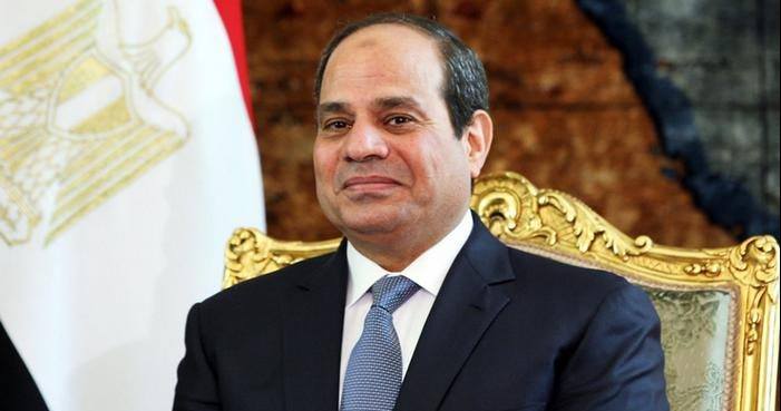 السيسى يستعرض سبل تفعيل آلية التأمين الاجتماعي على عُمال المقاولات والبناء والتشييد وعُمال المحاجر