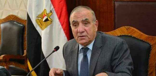 وزير التنمية المحلية يهنئ  محافظي بني سويف والفيوم والمنيا بالعيد القومي