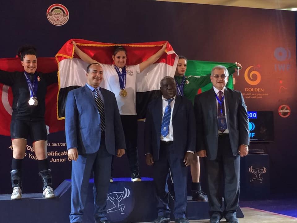 ”ورده طارق ”أصغر لاعبة في منتخب رفع الأثقال المصري تتوج بطلة افريقيا بثلاث ذهبيات خالصة