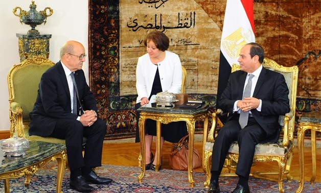 وزير الخارجية الفرنسي يشيد بجهود مصر التنموية الأخيرة