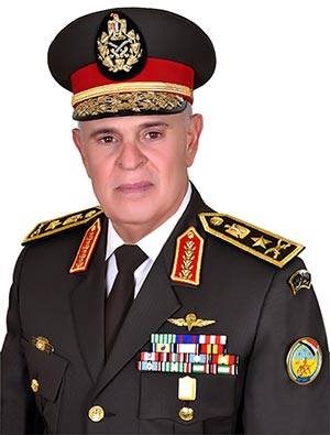 رئيس أركان حرب القوات المسلحة يعود إلى أرض الوطن بعد زيارته الرسمية بقبرص