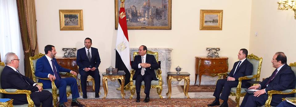 الرئيس السيسي يستقبل وزير الداخلية الإيطالي