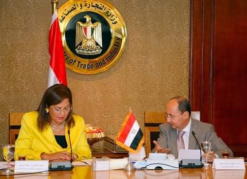 وزيرة التخطيط: القطاع الصناعي أحد أهم محركات الإقتصاد الوطني