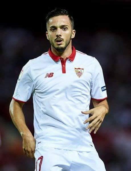 برشلونة يريد القمه بالفوز علي اشبيلية القوي العنيد