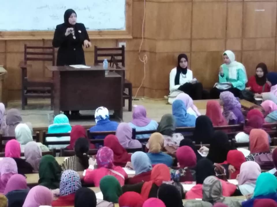 القومى للمرأة يبحث النهوض بأوضاع المرأة المصرية بكليه الآداب جامعة دمنهور