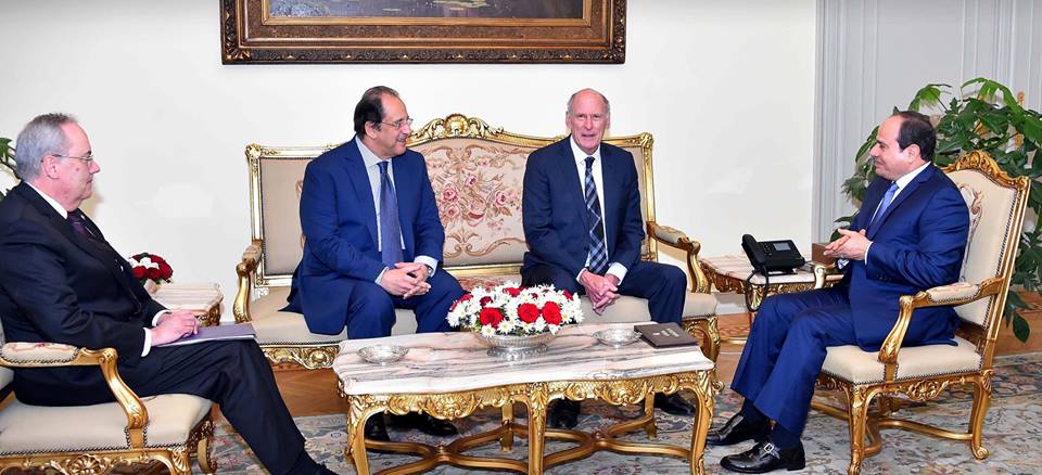 السيسى يستقبل رئيس جهاز الاستخبارات الوطنية الأمريكي