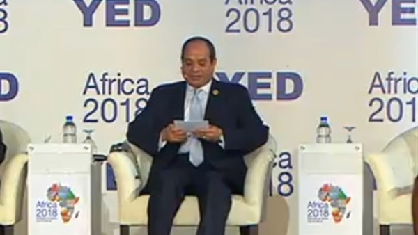 الرئيس السيسي ينصح الشباب الأفريقى خلال منتدى شرم الشيخ