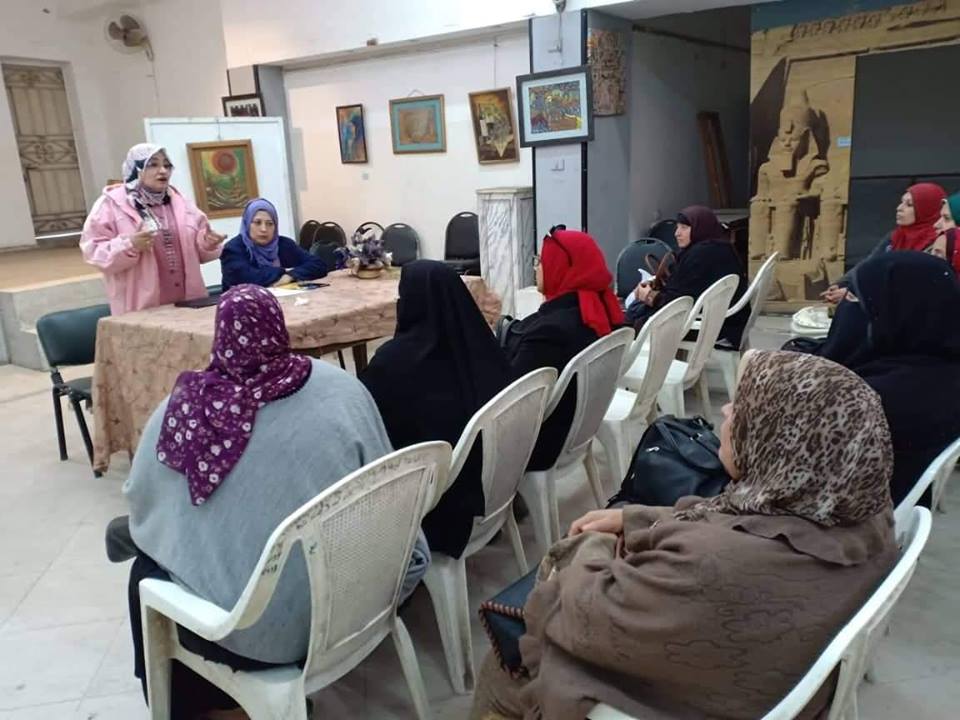 ثقافة الغربية تبحث حقوق المرأة في الإسلام