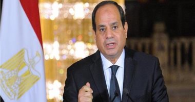 الرئيس السيسي يقدم تعازيه إلي أسر ضحايا حادث محطة مصر