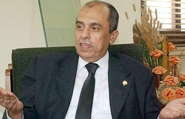 وزير الزراعة يقرر حظر سفر لجان الفحص البيطرية للدول المطبقة للمعايير الدولية بمنظمة الصحة الحيوانية