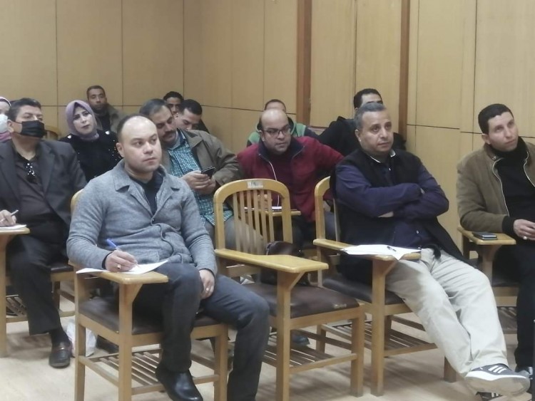 الدورة المستندية وعلاقتها بالمخازن على طاولة إعداد القادة