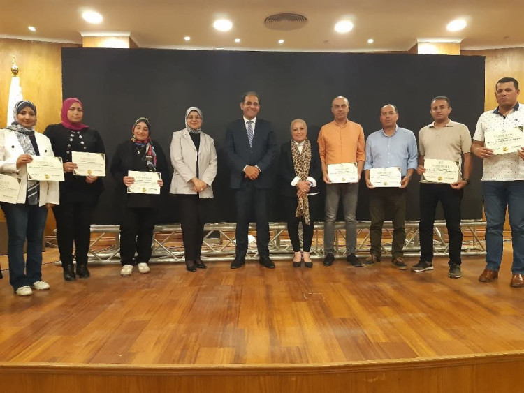 رئيس جامعة بورسعيد يثنى لدعم محافظ بورسعيد للجامعة ومشيرا الجامعة تجني ثمار التطوير وتستعد لافتتاح المستشفى الجامعي