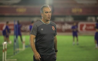 الأهلي يستأنف تدريباته غدا