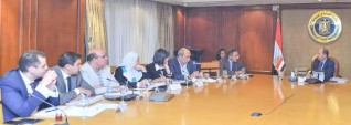وزير التجـارة يترأس الإجتماع الأول لمجلس تحديث الصناعة بتشكيله الجديد