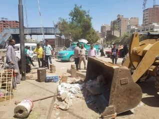 حملات مكبرة لرفع الاشغالات بمركز مغاغة بالمنيا