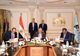 مجمع صناعي لإنتاج الأملاح الكيميائية  بالتعاون بين العربية للتصنيع والمكس ودلتا للكيماويات