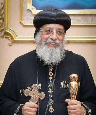 محافظ سوهاج يهنىء البابا تواضروس والأخوة المسيحيين بمناسبة عيد القيامة