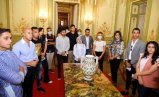 "الهجرة" تنظم زيارة إلى قصر عابدين لوفد شباب الدارسين بالخارج