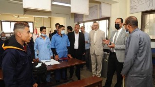 بالصور .. صندوق مكافحة الإدمان ينفذ برنامج لتوعية طلاب المدارس