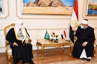 وزير الأوقاف يستقبل نظيره السعودي والوفد المرافق له