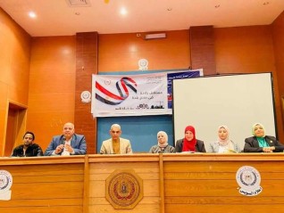 تدشين حملة دعم الصناعة المحلية تحت شعار "مستقبل ولادنا فى منتج بلدنا" بإعلام السويس