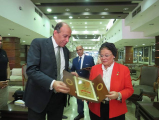 نادي قضاة مصر يكرم الدكتورة عبلة الألفي نائب وزير الصحة لشئون السكان وتنمية الأسرة
