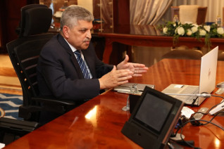 قناة السويس تبدأ جهودها للتواصل مع عملائها لمناقشة تأثير التطورات الإيجابية في الاوضاع الأمنية
