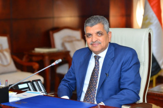 اختيار رئيس هيئة قناة السويس في المركز الخامس والسبعون ضمن قائمة الأفضل في قطاع النقل البحري عالمياً