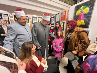وكيل الأزهر ومفتي الجمهورية ورئيسة "القومي لذوي الإعاقة" يفتتحون معرضًا للأعمال الفنيَّة للأشخاص ذوي الإعاقة