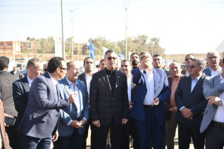 وزير التموين ومحافظ الجيزة يفتتحان سوق اليوم الواحد بمنطقة حدائق الأهرام