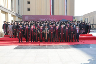 وزير التعليم العالي ومحافظ الدقهلية يشهدان حفل تخريج أول دفعة من خريجي جامعة المنصورة الجديدة الأهلية