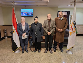 مكتبة مصر العامة ومعهد التخطيط القومي يبحثان إطلاق برامج تدريبية وثقافية
