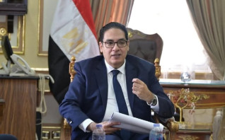 جامعة القاهرة الأهلية تنظم ندوة توعوية حول «العنف الرقمي وآليات الحماية منه» لتعزيز الوعي بالأمن الرقمي والمسؤولية المجتمعية