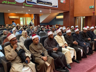 ندوة تثقيفية بعنوان "تعزيز دور رجال الدين فى نشر الرسائل التثقيفية"